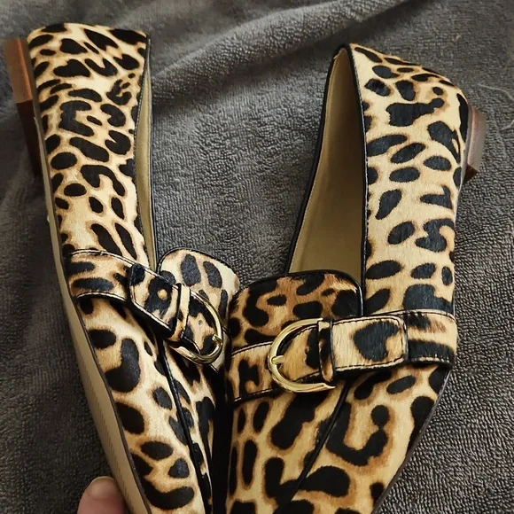 Size 8 Talbots Leopard Print Ryan Buckle Calf‎ Hair  Women's Loafers - Picture 4 of 6